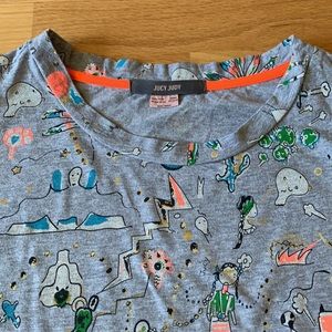 RARE Unique Graphic T-shirt top
